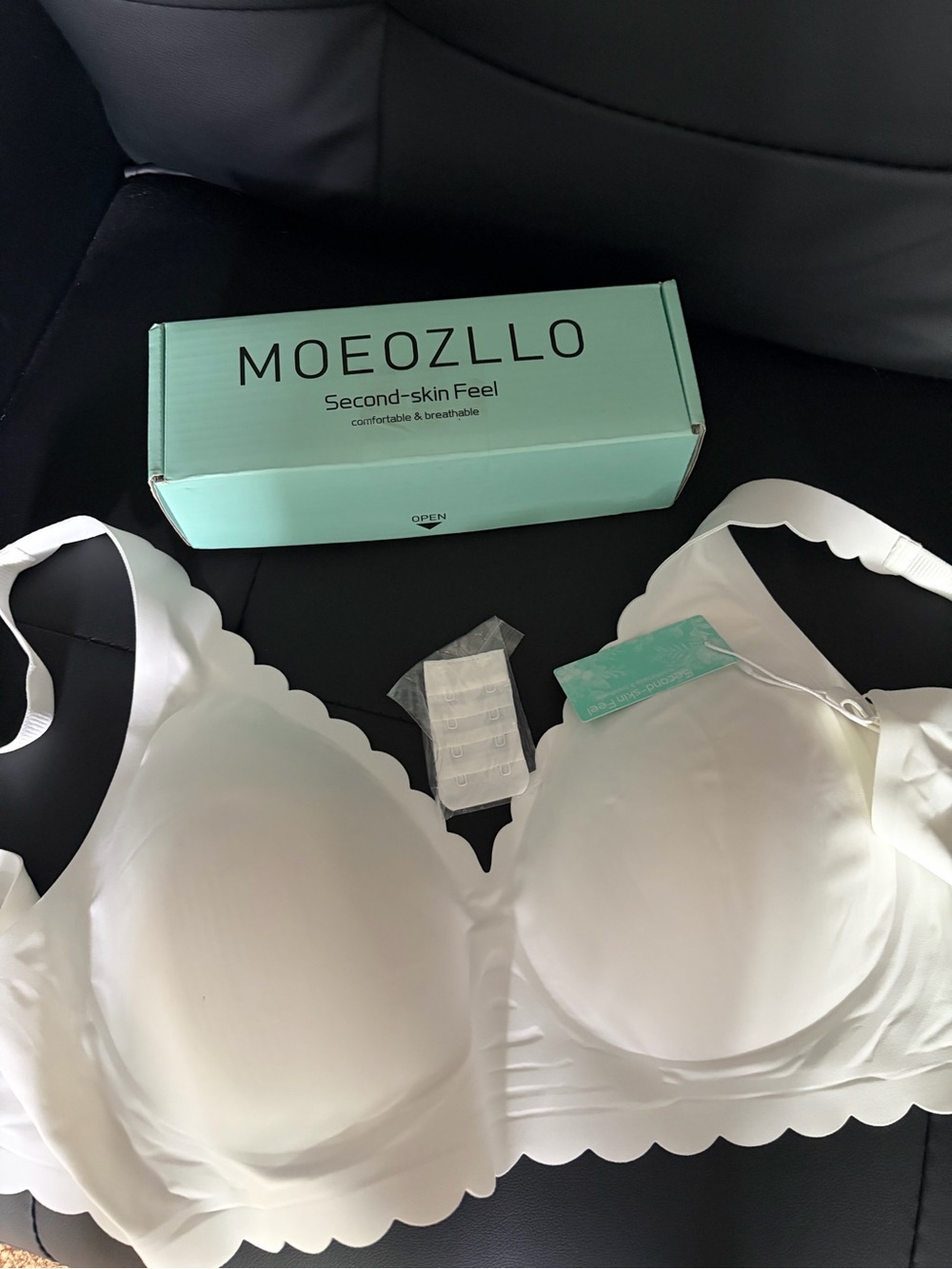 Women’s White Scalloped Wireless Bra - Second-Skin feel